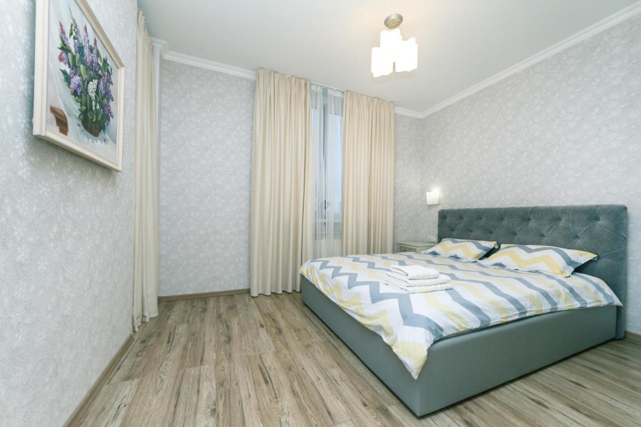 Лучшая Квартира В Броварах Brovary Buitenkant foto