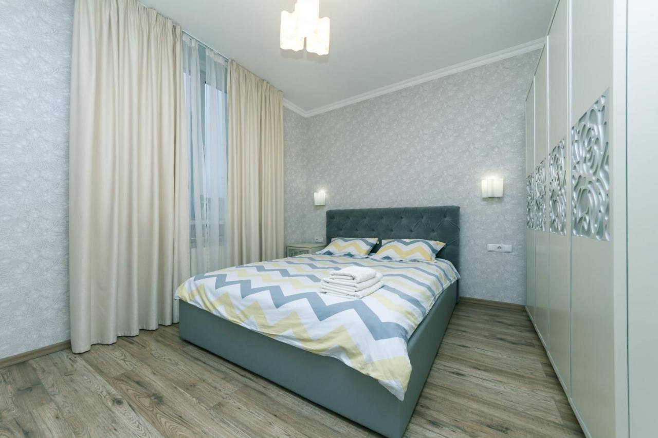 Лучшая Квартира В Броварах Brovary Buitenkant foto